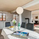 2 Bedroom Awesome In *