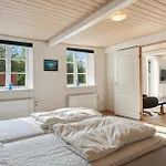 2 Bedroom Awesome In * Neksø