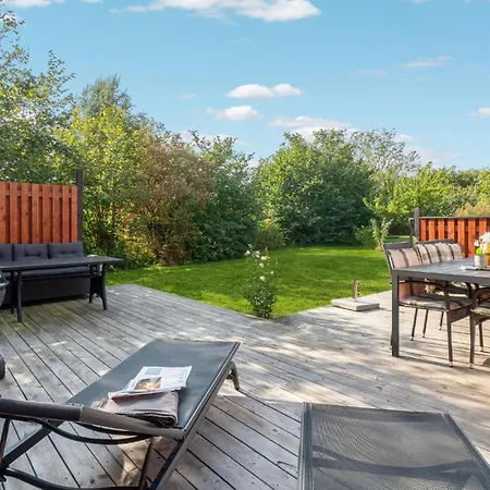 2 Bedroom Awesome In *