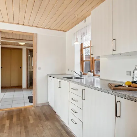 2 Bedroom Awesome In